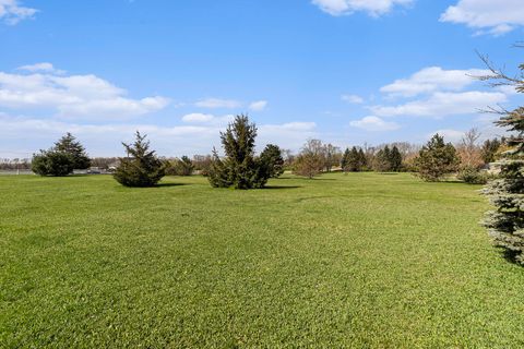 A home in Putnam Twp