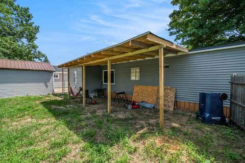 A home in Kalkaska Twp