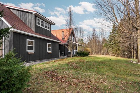 A home in Cleon Twp