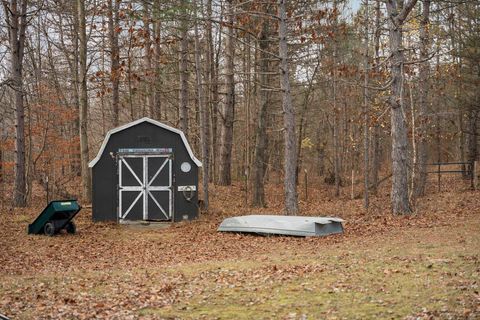 A home in Cleon Twp