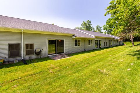 A home in Farmington Hills