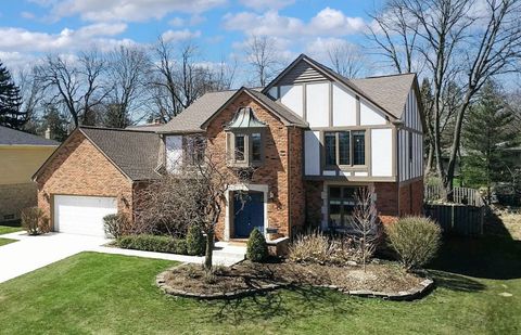 Photo of 410 Lake Forest Road, Rochester Hills, MI 48309 (MLS # 20240022188)