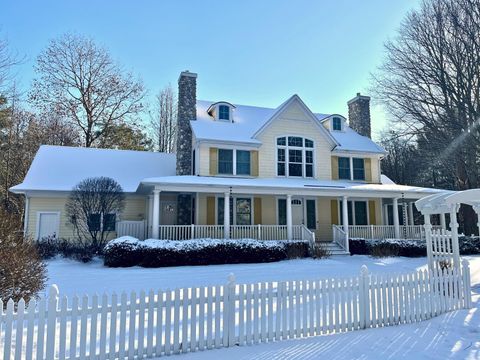 A home in South Haven Twp