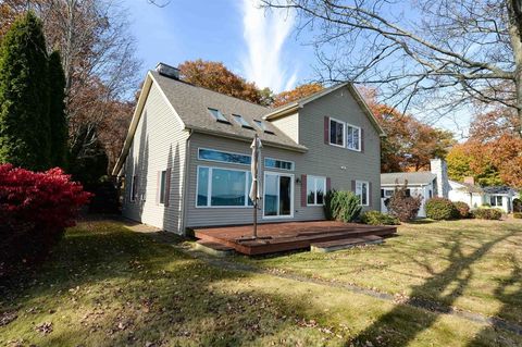 A home in Alabaster Twp