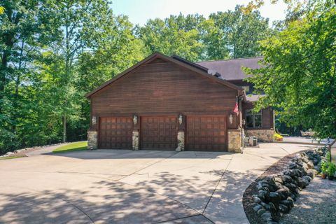 A home in Waterford Twp