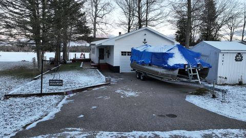 A home in Greenbush Twp