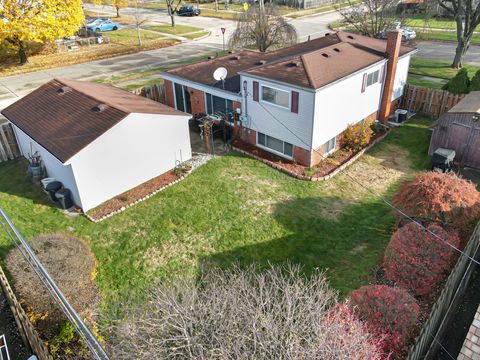 A home in Livonia