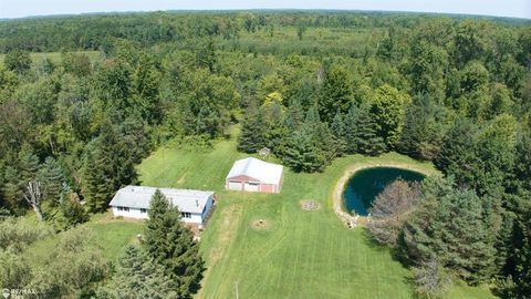 A home in Wells Twp