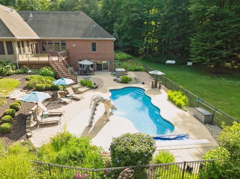 A home in Putnam Twp