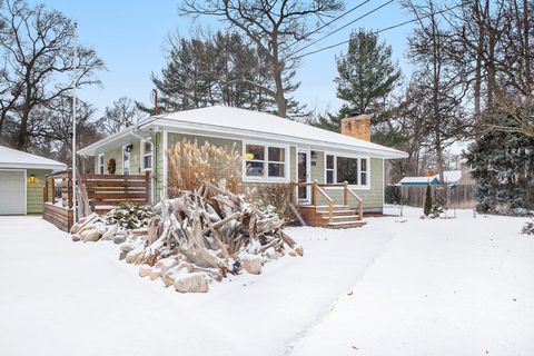 A home in Laketon Twp