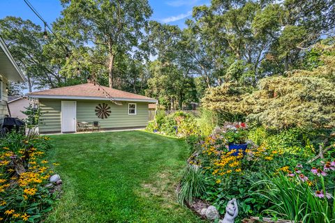 A home in Laketon Twp