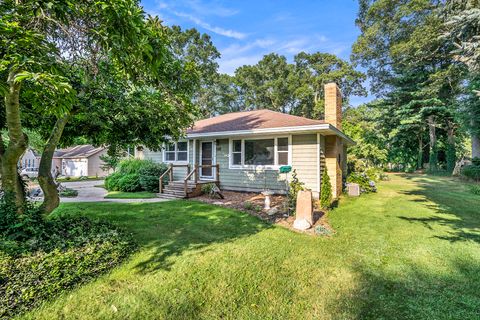 A home in Laketon Twp