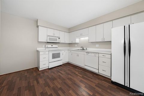 A home in FarmingtonHillsCity_Oakland