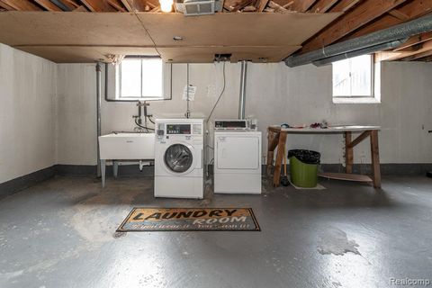 A home in FarmingtonHillsCity_Oakland