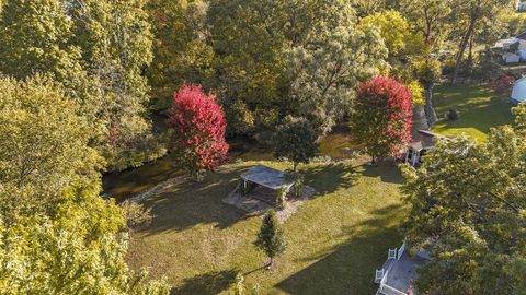 A home in Pokagon Twp