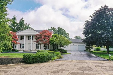 A home in Grand Blanc Twp