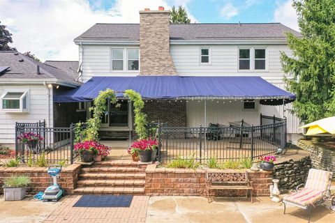 A home in Grand Blanc Twp