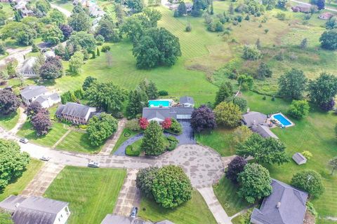 A home in Grand Blanc Twp