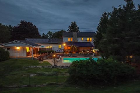 A home in Grand Blanc Twp