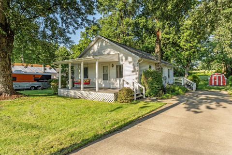 A home in Niles Twp