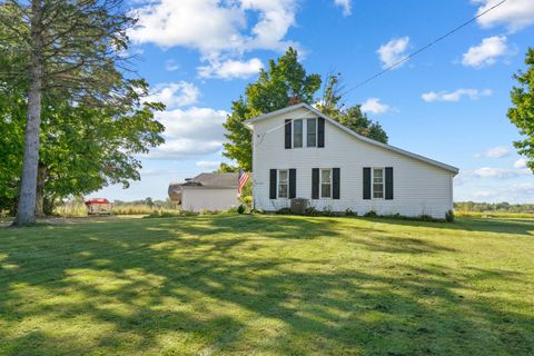 A home in Bloomingdale Twp