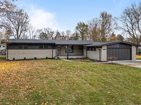 A home in Bloomfield Twp