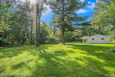 A home in Waterford Twp