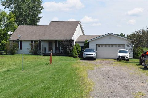 A home in Iosco Twp