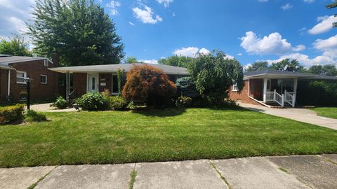 A home in Dearborn Heights