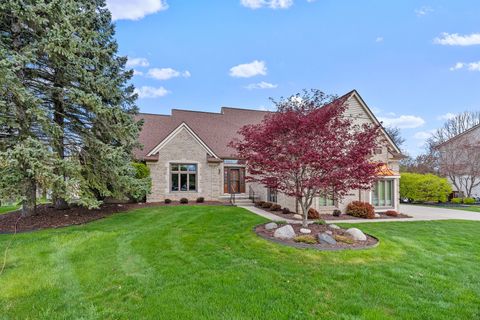 Photo of 2134 Kennedy Drive, Rochester Hills, MI 48309 (MLS # 20230033223)