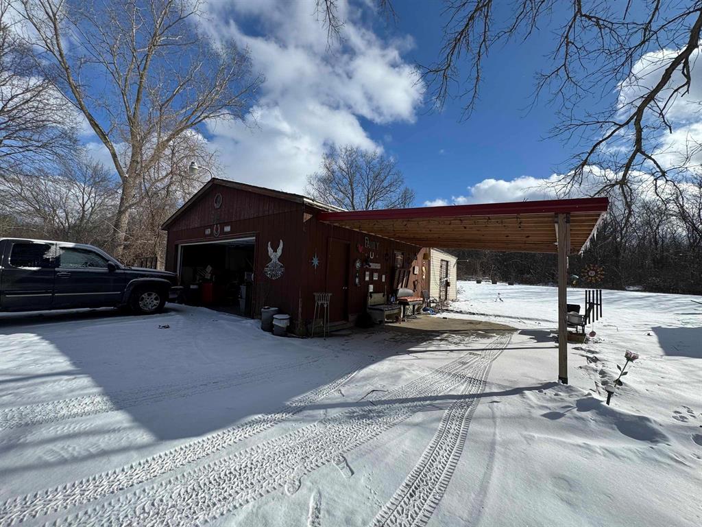 2138 Lavelle Road