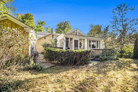 A home in Allegan