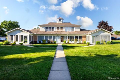 A home in Grosse Ile Twp