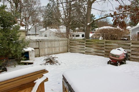 A home in West Bloomfield Twp