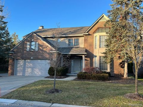 A home in Bloomfield Twp