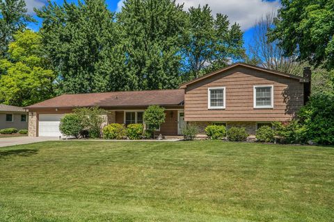 A home in Bloomfield Twp