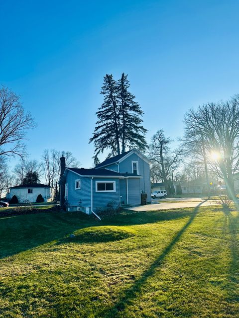 A home in Pinckney Vlg