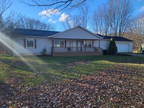 A home in Kenockee Twp