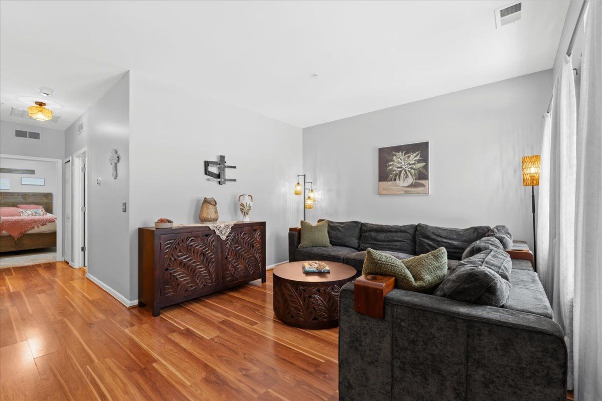 521 RED OAK