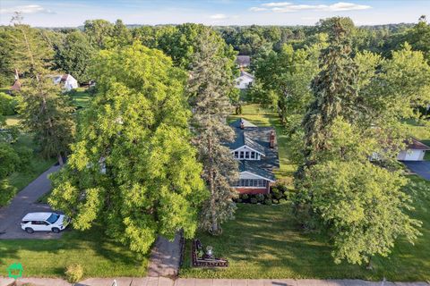 A home in Waterford Twp