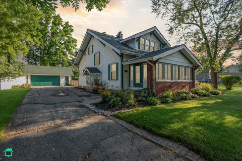 A home in Waterford Twp