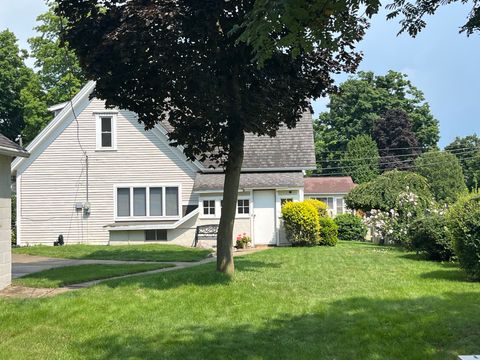 A home in Lapeer