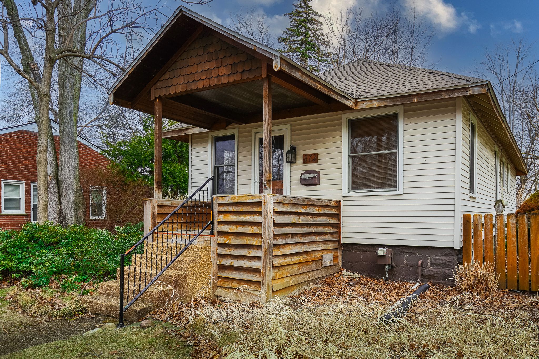 873 HENDRICKSON Boulevard