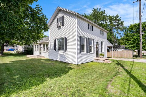 A home in Spring Lake Vlg