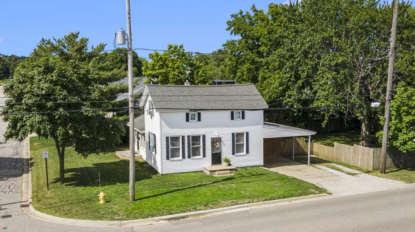 View Spring Lake Vlg, MI 49456 house