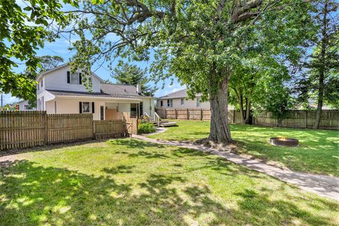 A home in Spring Lake Vlg