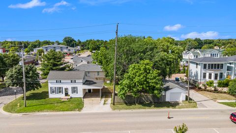 A home in Spring Lake Vlg