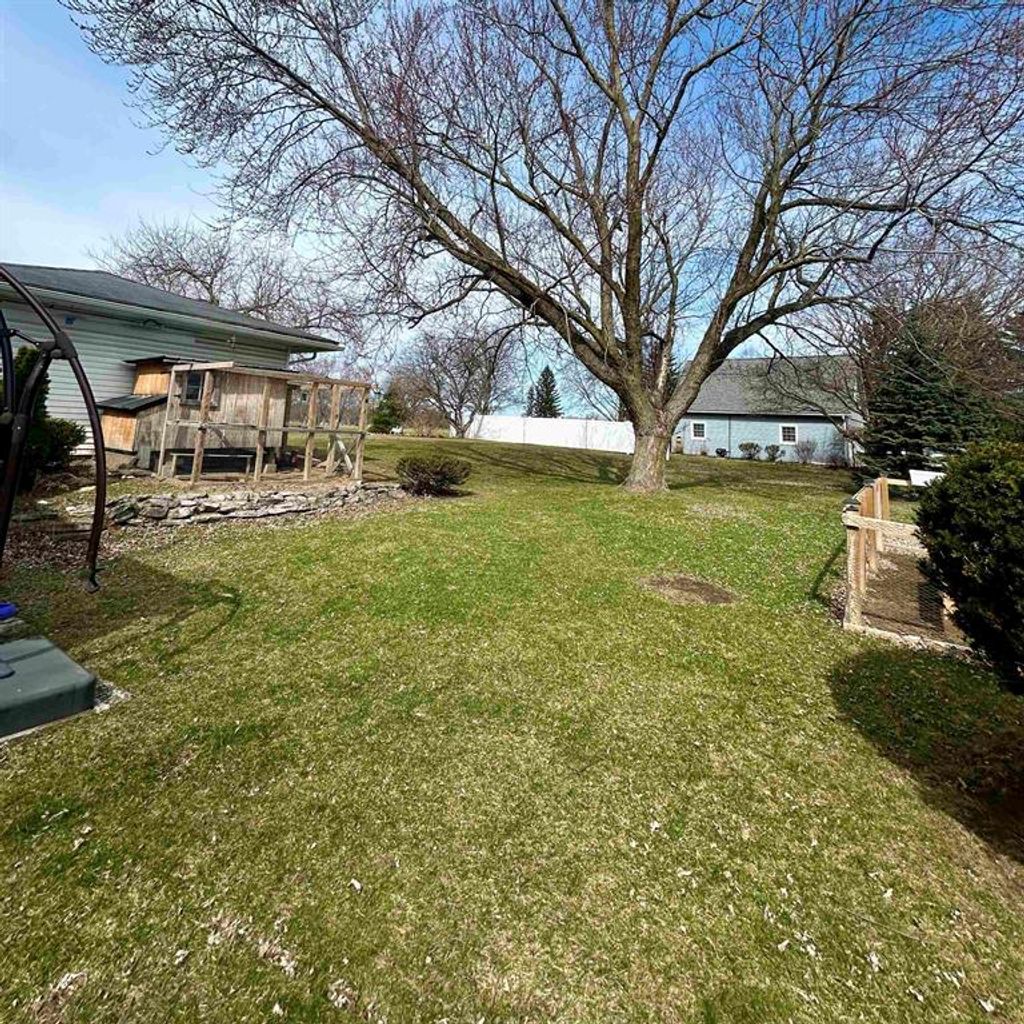 listing image 24