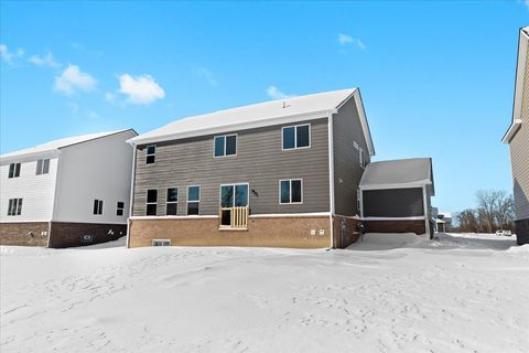 A home in CommerceCharterTownship_Oakland