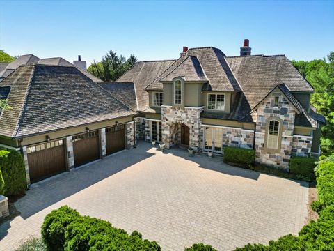 A home in Bloomfield Twp